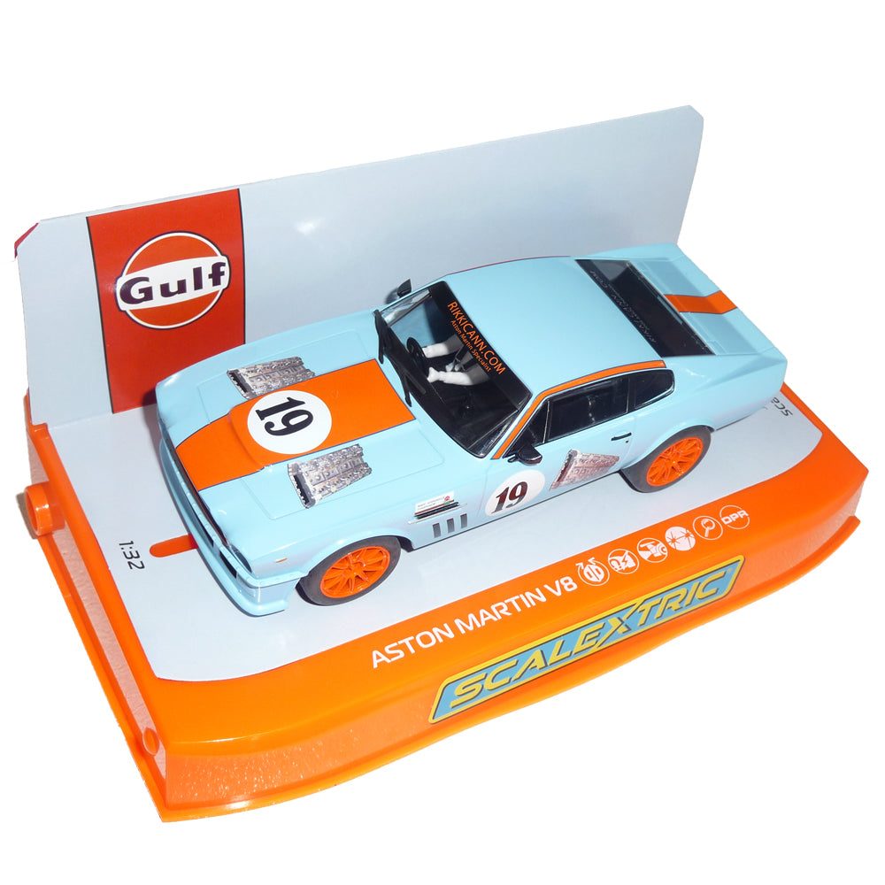 Scalextric Aston Martin V8