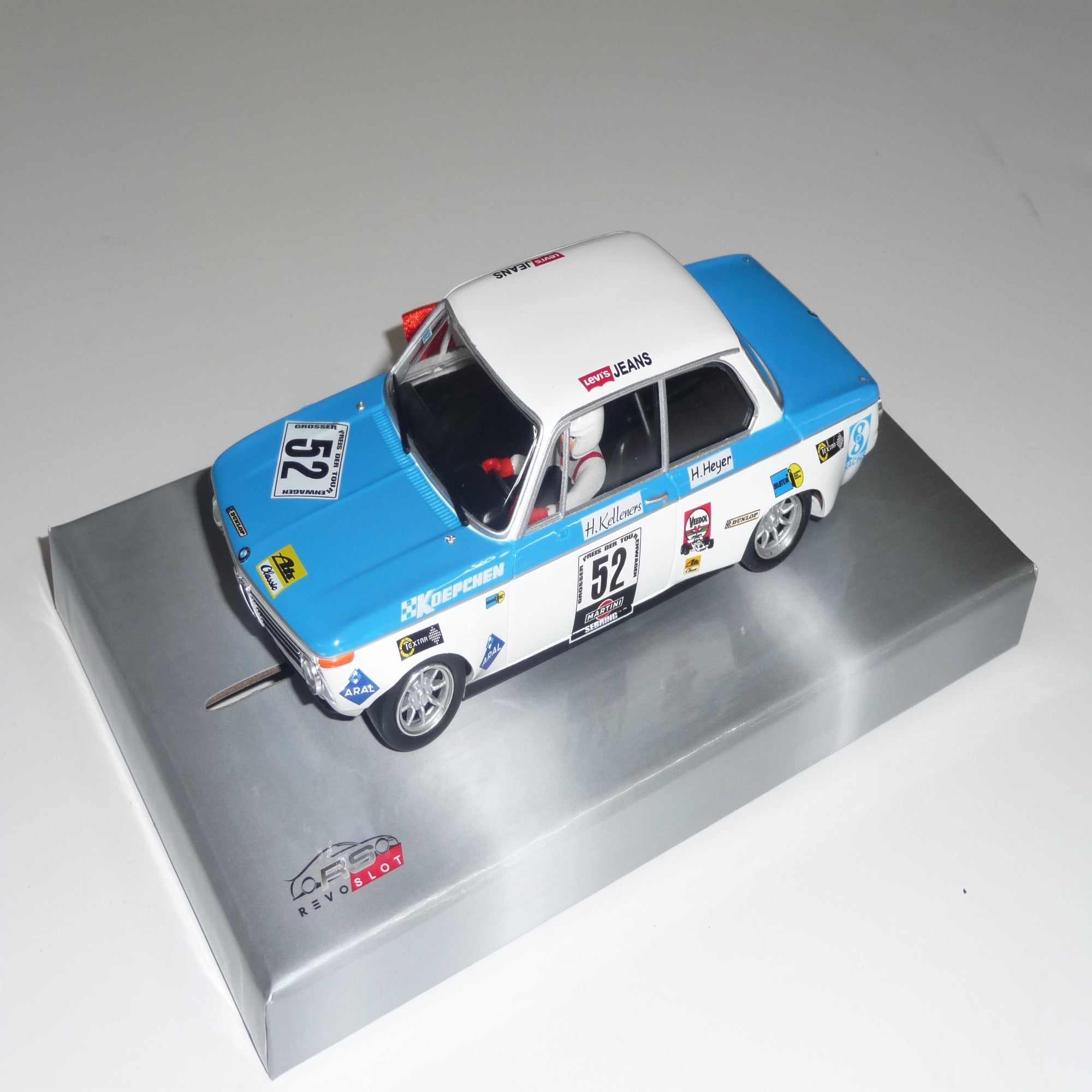 Revo Slot BMW2002 RS0159  #52 Free Postage on Orders over $40